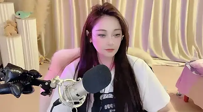 Daisy-77 online show from 03/06/25, 12:10