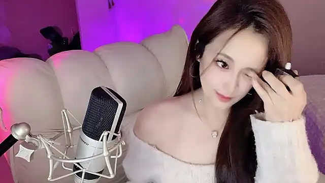 Daisy-77 online show from 11/11/25, 04:07