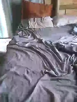 Snapshot of African_Masked_Couple chatting on 12/30/24, 04:20 African Masked Couple online show from 12/30/24, 04:20