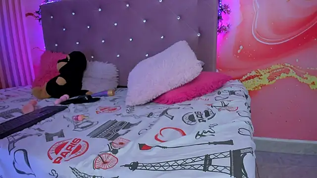 Snapshot of Daisy__rose chatting on 02/20/25, 05:18 Daisy rose online show from 02/20/25, 05:18