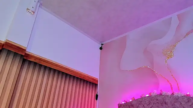 Snapshot of Daisy__rose chatting on 03/13/25, 03:00 Daisy rose online show from 03/13/25, 03:00