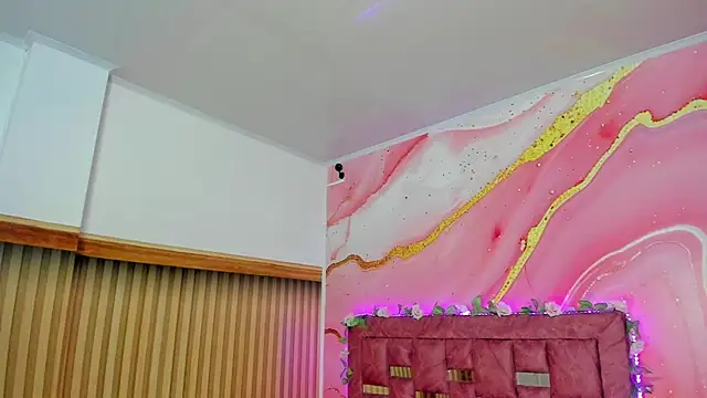 Daisy  rose online show from 12/17/25, 03:12