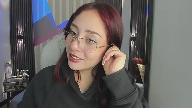 emily layton online show from 12/17/25, 02:56