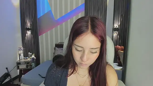 emily layton online show from 12/18/25, 03:40