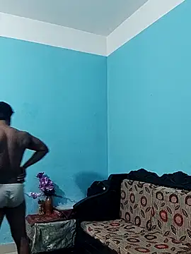 Snapshot of HunkyAriyan chatting on 03/07/25, 03:28 HunkyAriyan online show from 03/07/25, 03:28