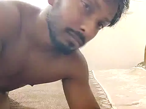 Snapshot of HunkyAriyan chatting on 07/22/26, 01:47 HunkyAriyan online show from 07/22/26, 01:47