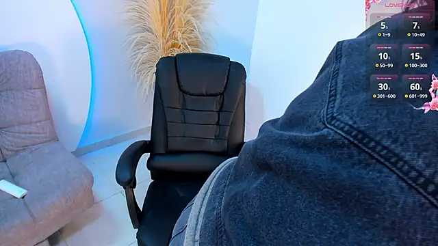 Ada Monroe10 online show from 09/19/25, 01:23