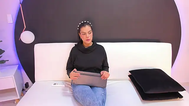 Ada Monroe10 online show from 03/09/26, 01:37