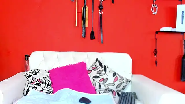 Snapshot of MIA_SOPHIA1 chatting on 12/04/24, 08:23 MIA SOPHIA1 online show from 12/04/24, 08:23