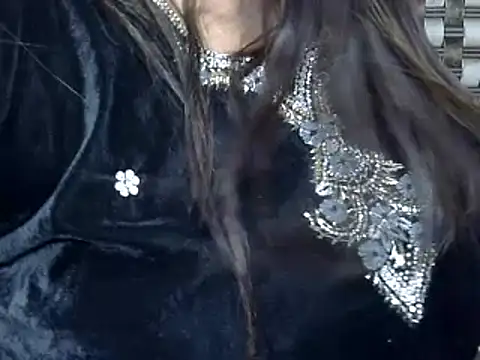 Snapshot of bhabhi_jaan11 chatting on 12/23/24, 06:05 bhabhi jaan11 online show from 12/23/24, 06:05