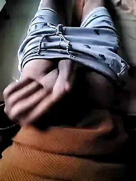 Snapshot of Smartboi007 chatting on 01/04/25, 12:05 Smartboi007 online show from 01/04/25, 12:05