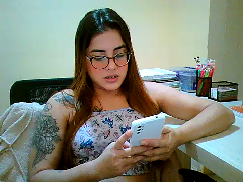 maliamiller online show from 09/30/25, 12:04