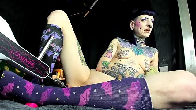 Purple Coffin666 online show from 03/18/26, 07:06