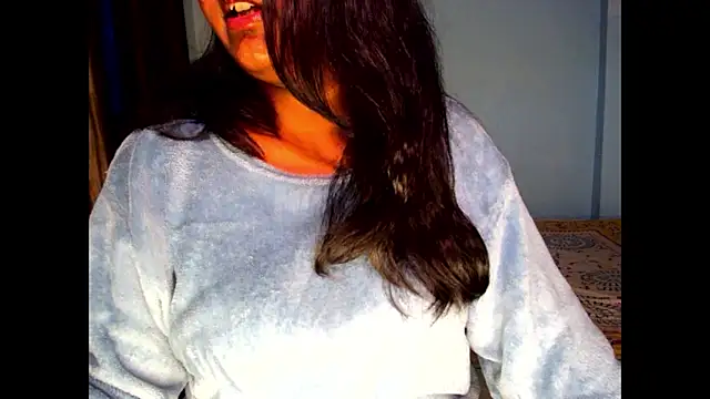 Snapshot of expression_queen chatting on 12/17/25, 10:32 expression queen online show from 12/17/25, 10:32