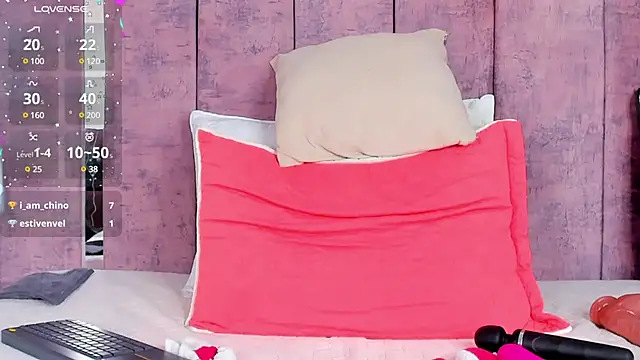 AshlieRoberts online show from 02/14/25, 05:57