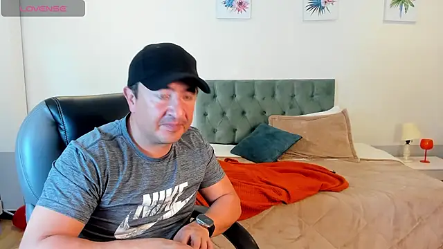 Sam and molly  online show from 02/01/25, 07:55