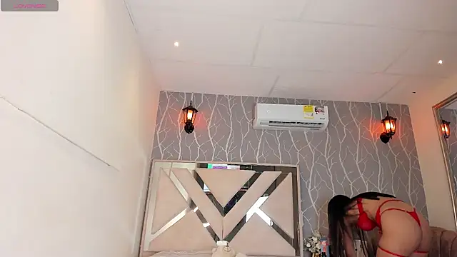 Snapshot of vanessa_guzman2 chatting on 02/07/25, 12:39 vanessa guzman2 online show from 02/07/25, 12:39