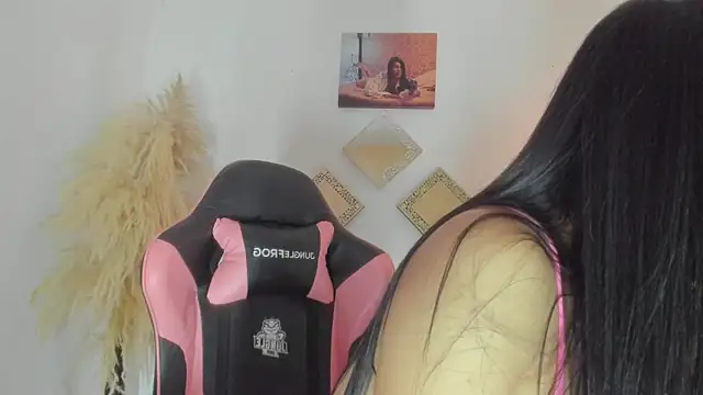 kattadoll online show from 03/18/26, 01:36