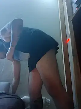 Snapshot of KeptupHack chatting on 10/25/25, 01:35 KeptupHack online show from 10/25/25, 01:35