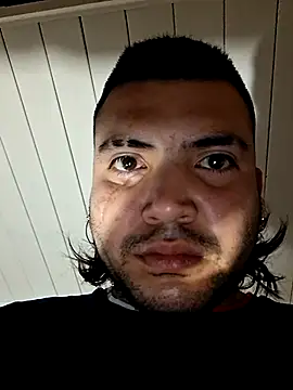 Snapshot of KeptupHack chatting on 10/28/25, 12:41 KeptupHack online show from 10/28/25, 12:41