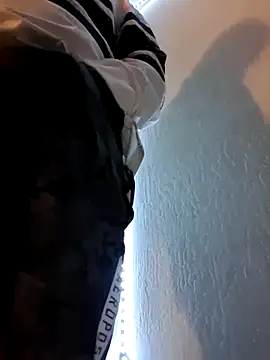 Snapshot of KeptupHack chatting on 11/03/25, 07:53 KeptupHack online show from 11/03/25, 07:53