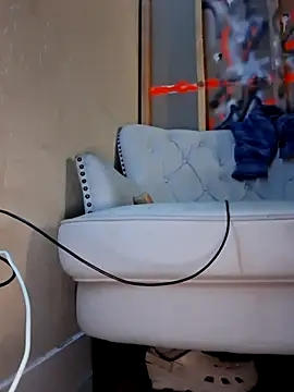 Snapshot of KeptupHack chatting on 11/04/25, 09:41 KeptupHack online show from 11/04/25, 09:41