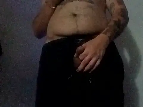 Snapshot of KeptupHack chatting on 11/13/25, 01:37 KeptupHack online show from 11/13/25, 01:37