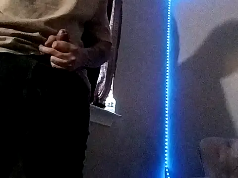 Snapshot of KeptupHack chatting on 11/29/25, 11:08 KeptupHack online show from 11/29/25, 11:08