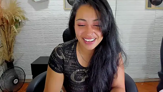 Aisha 09 online show from 03/06/25, 02:08