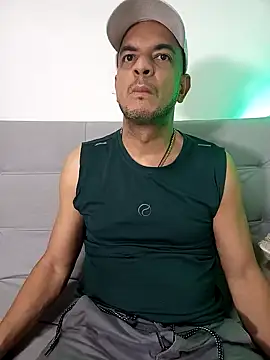 latinmartin73 online show from 03/17/25, 04:08