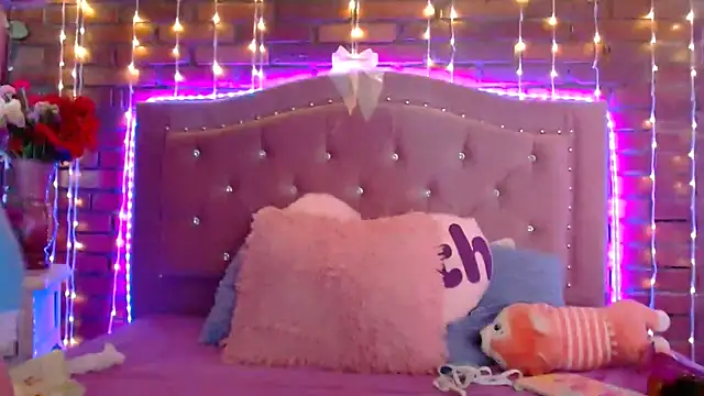 dulcevegga online show from 02/07/25, 03:34