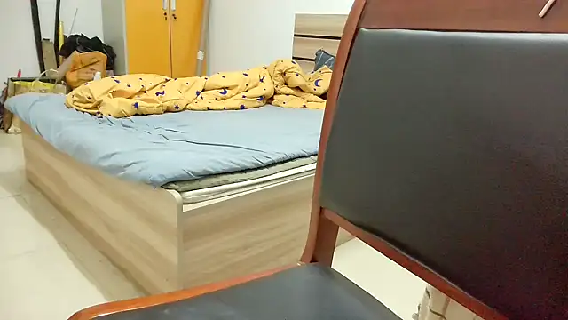 huzi518 online show from 10/11/25, 02:15