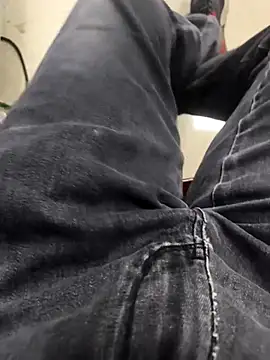 huzi518 online show from 10/13/25, 03:06