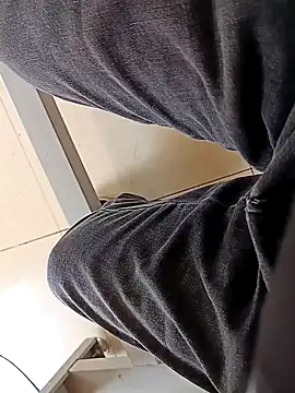 huzi518 online show from 10/23/25, 02:11