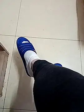 huzi518 online show from 04/11/26, 09:13