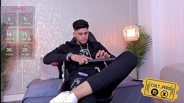 Colt Perci online show from 03/08/25, 04:12