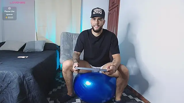 Colt Perci online show from 11/19/25, 11:27