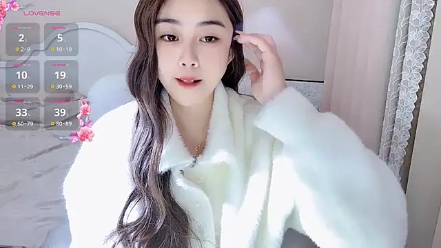 Caitlyn   online show from 01/05/25, 11:48