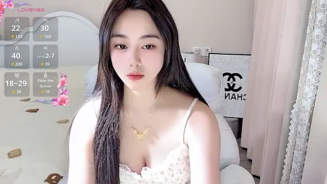 Caitlyn   online show from 02/11/25, 02:35