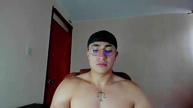 Leoknight online show from 02/09/25, 08:02