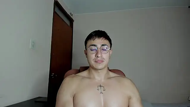 Leoknight online show from 03/18/25, 12:38