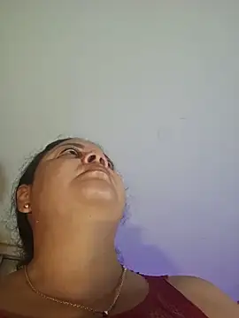 Snapshot of zandra_milf_ chatting on 06/17/26, 11:34 zandra milf online show from 06/17/26, 11:34
