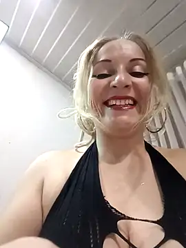 Fenix 528 online show from 11/22/25, 12:09