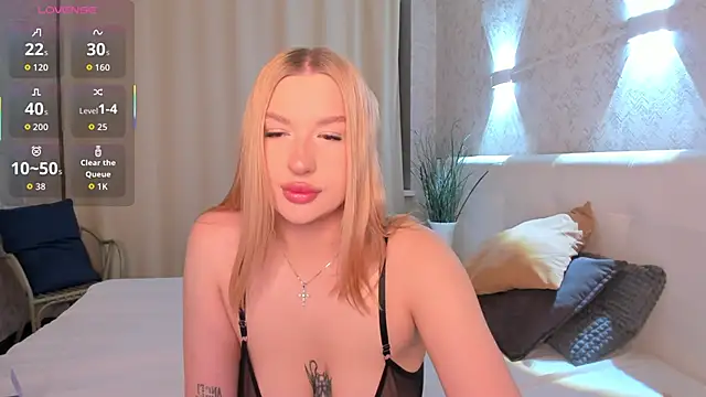 Emma  Leee online show from 02/06/26, 01:10