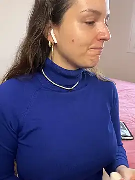 Snapshot of tatianaAlvarez1 chatting on 12/27/24, 10:01 tatianaAlvarez1 online show from 12/27/24, 10:01