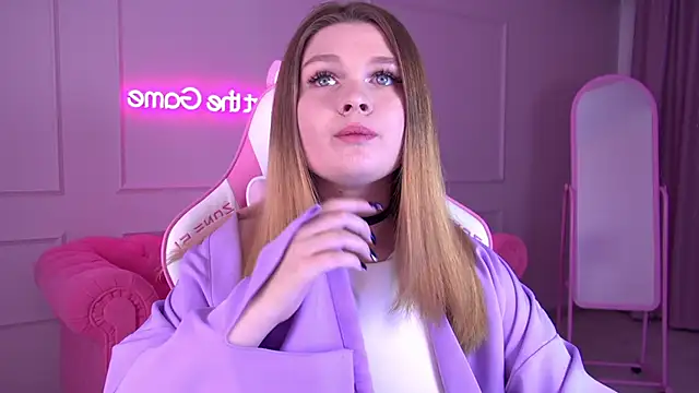 CrystalLyons online show from 01/30/25, 12:37