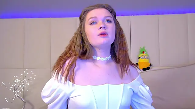 CrystalLyons online show from 02/07/25, 09:37