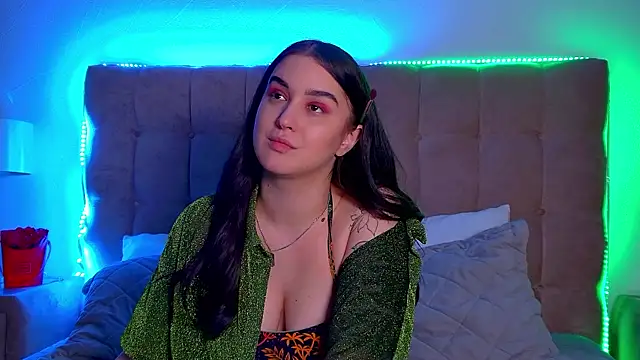 ChristinaMilton online show from 03/17/25, 09:34