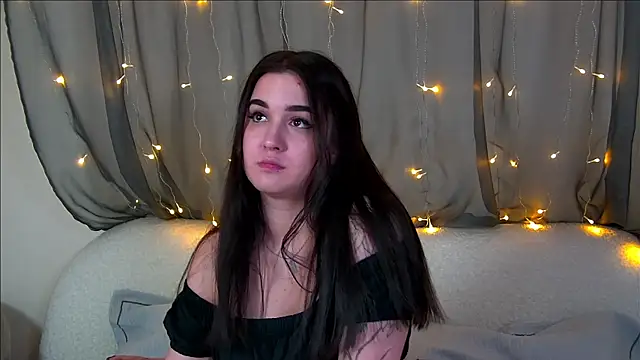 ChristinaMilton online show from 10/25/25, 06:24