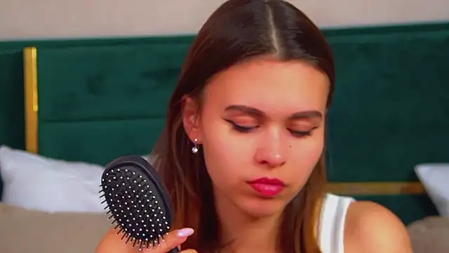 Snapshot of PollyLanders chatting on 09/29/25, 06:24 PollyLanders online show from 09/29/25, 06:24